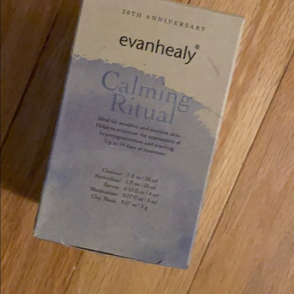 Evanhealy “Calming Ritual” Set - Picture 2 of 2